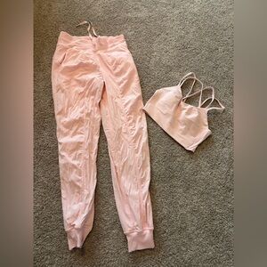 Lululemon rare dance pants and matching bra strawberry milkshake size 4